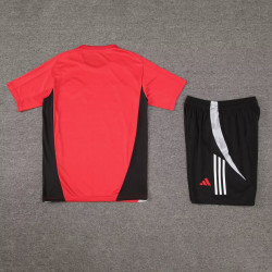 Kit Entrenamiento Manchester United Rojo Negro 24-25