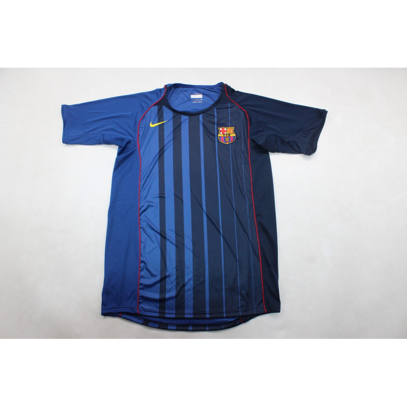 Barcelona Retro Visitante 04-05