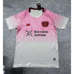 Bayer Leverkusen Visitante...