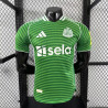 Newcastle Player Version Visitante 25-26