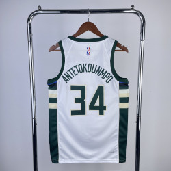 NBA Bucks ANTETOKOUNMPO 34