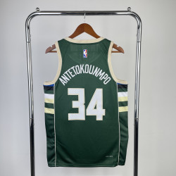 NBA Bucks ANTETOKOUNMPO 34