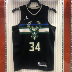 NBA Bucks ANTETOKOUNMPO 34