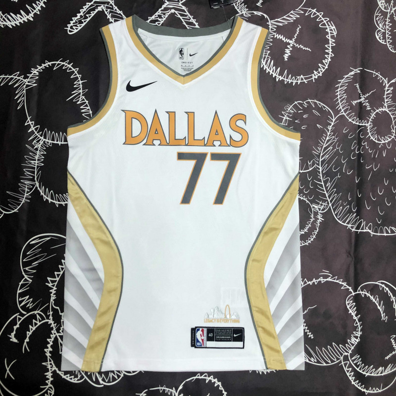 NBA Dallas DONCIC 77