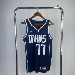 NBA Dallas DONCIC 77