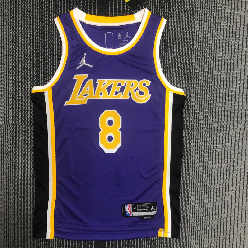 NBA Lakers BRYANT 8