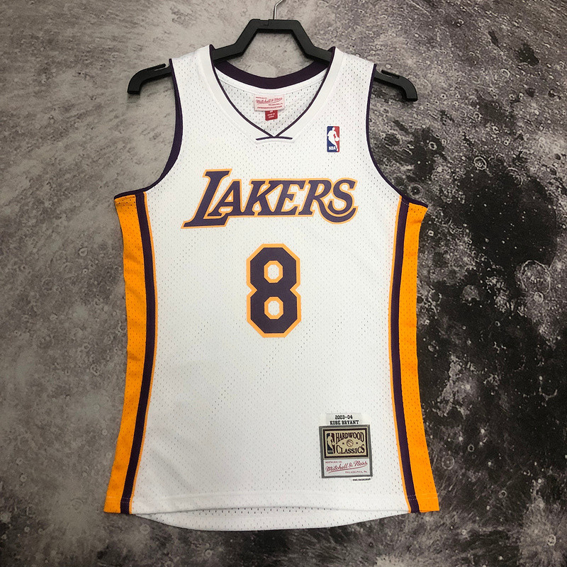 NBA Lakers BRYANT 8